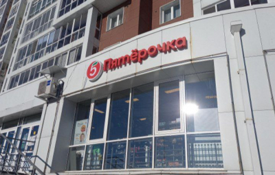 Баброконтроль в «Пятёрочке» на Верхней Набережной. Грязно, странно и непонятно